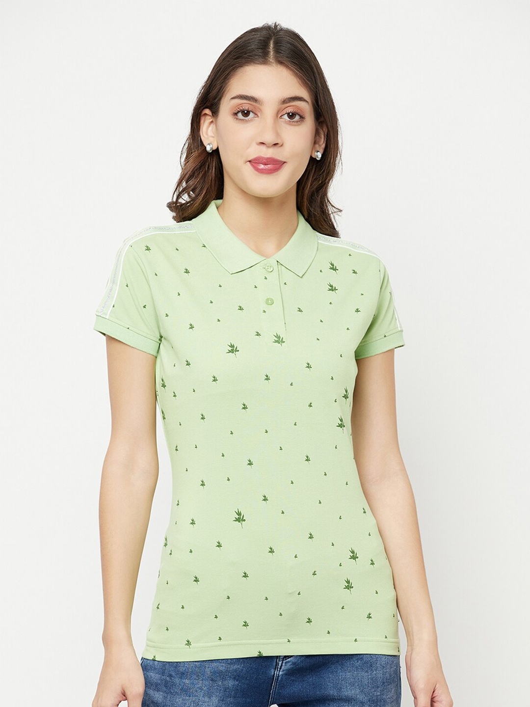 Crimsoune Club Women Green Floral Printed Polo Collar Slim Fit T-shirt