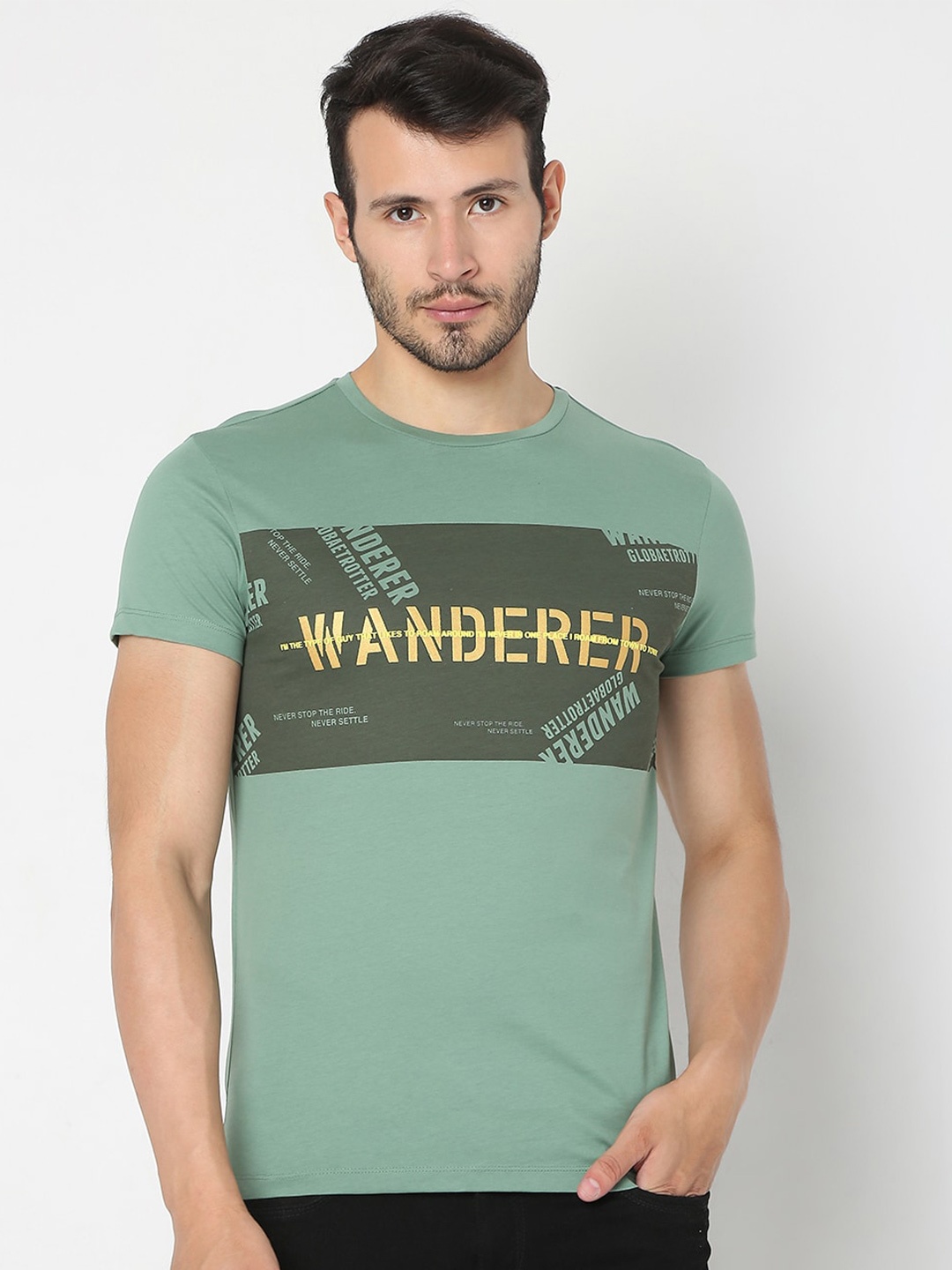 

Rex Straut Jeans Men Green Typography Printed Applique Slim Fit T-shirt