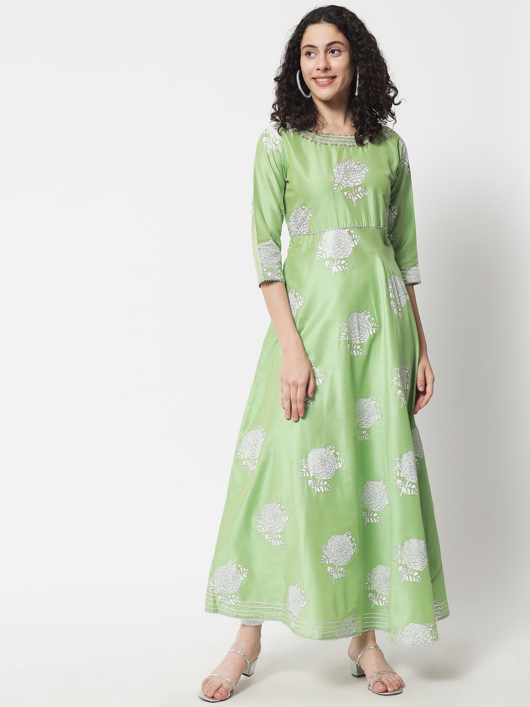 

Ramas Women Green Floral Embroidered Chanderi Silk Chanderi Silk Anarkali Kurta