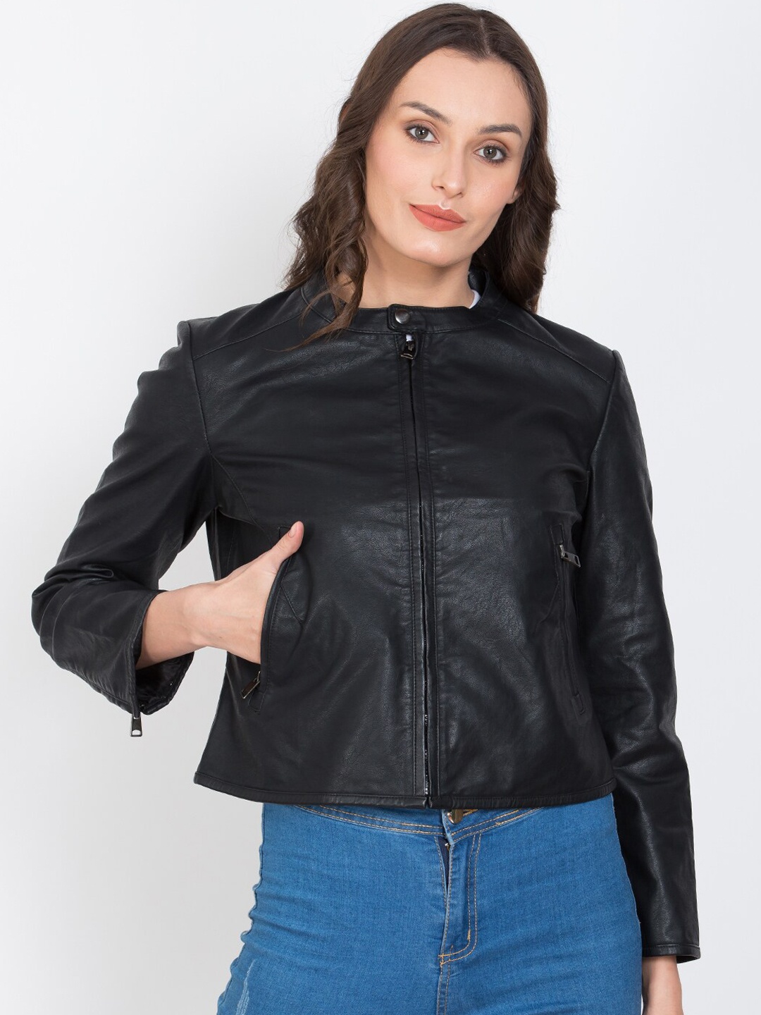 

Justanned Women Black Outdoor Tailored Jacket