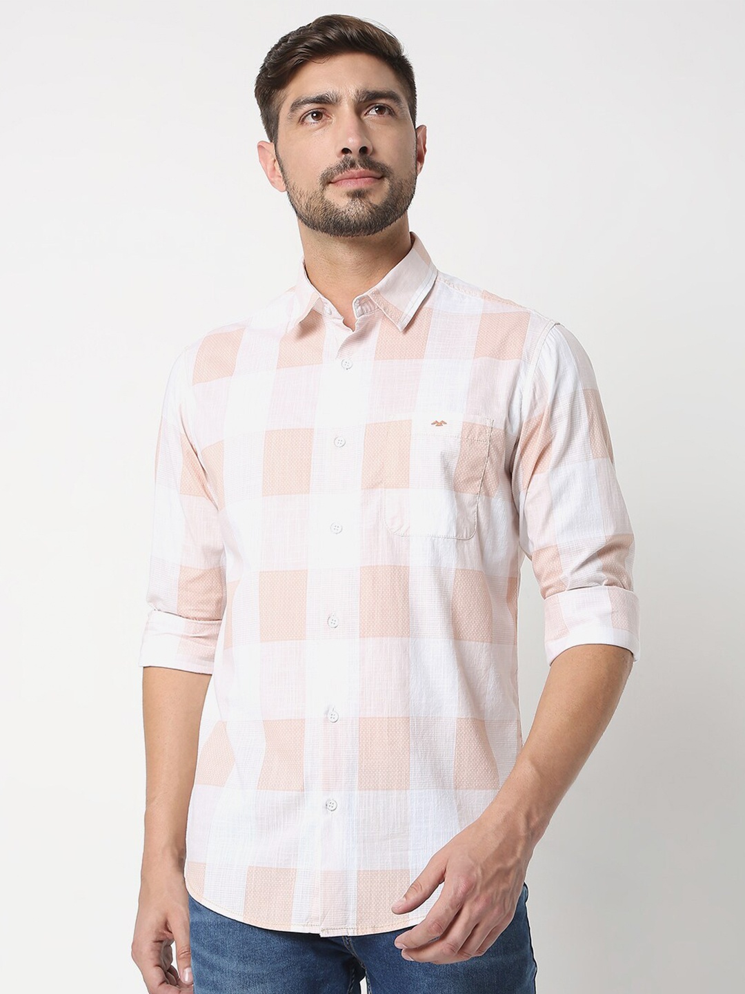 

Mufti Men White Classic Slim Fit Buffalo Checks Checked Casual Shirt