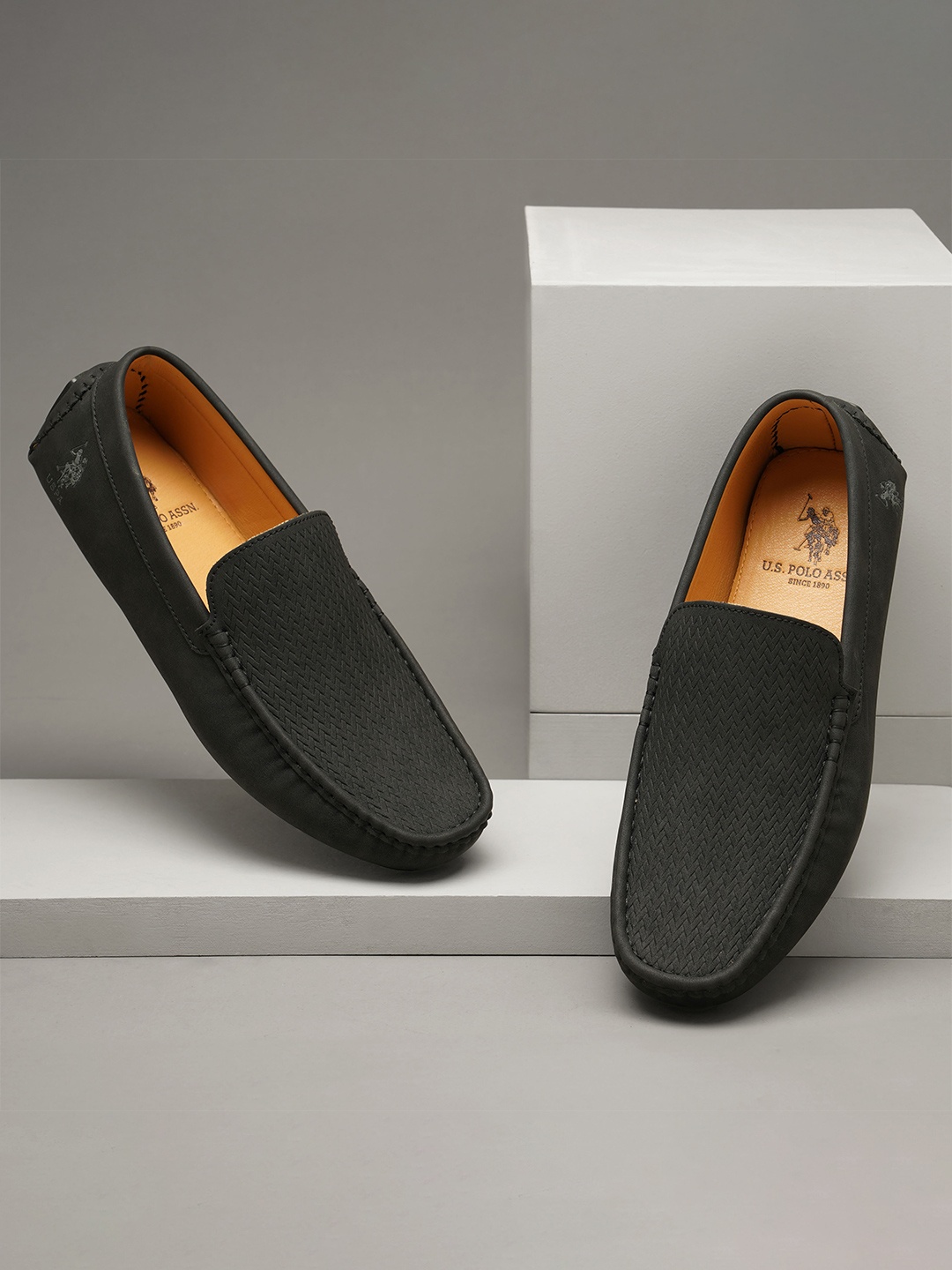 

U.S. Polo Assn. Men Black Textured PU Driving Shoes