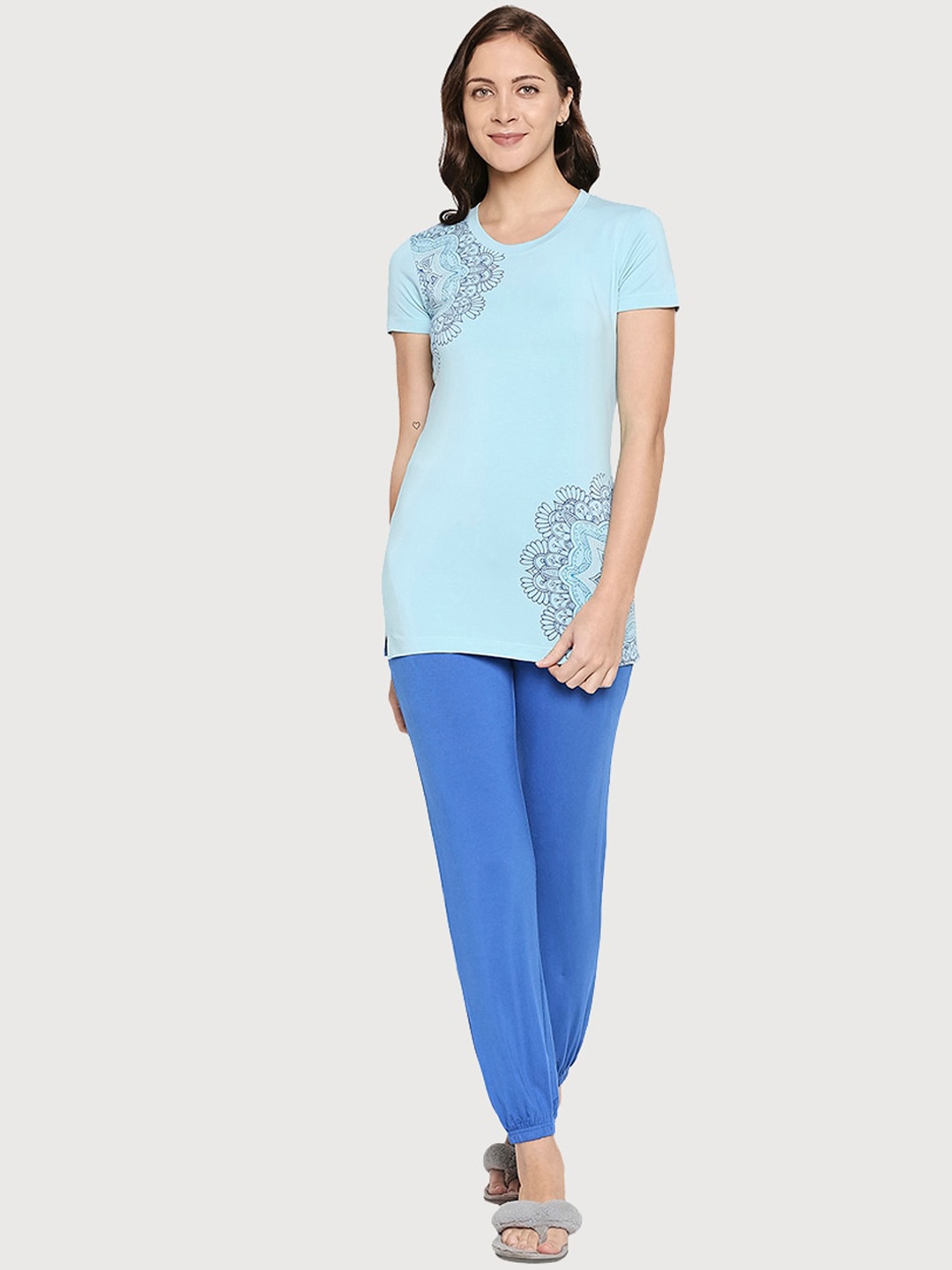 

XIN Women Blue Pure Cotton Printed Night suit