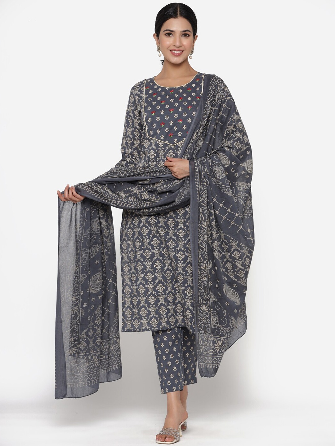 ETHNIC STREET Women Grey Ethnic Motifs Printed Pleated Pure Cotton Kurta with Trousers & With Dupatta