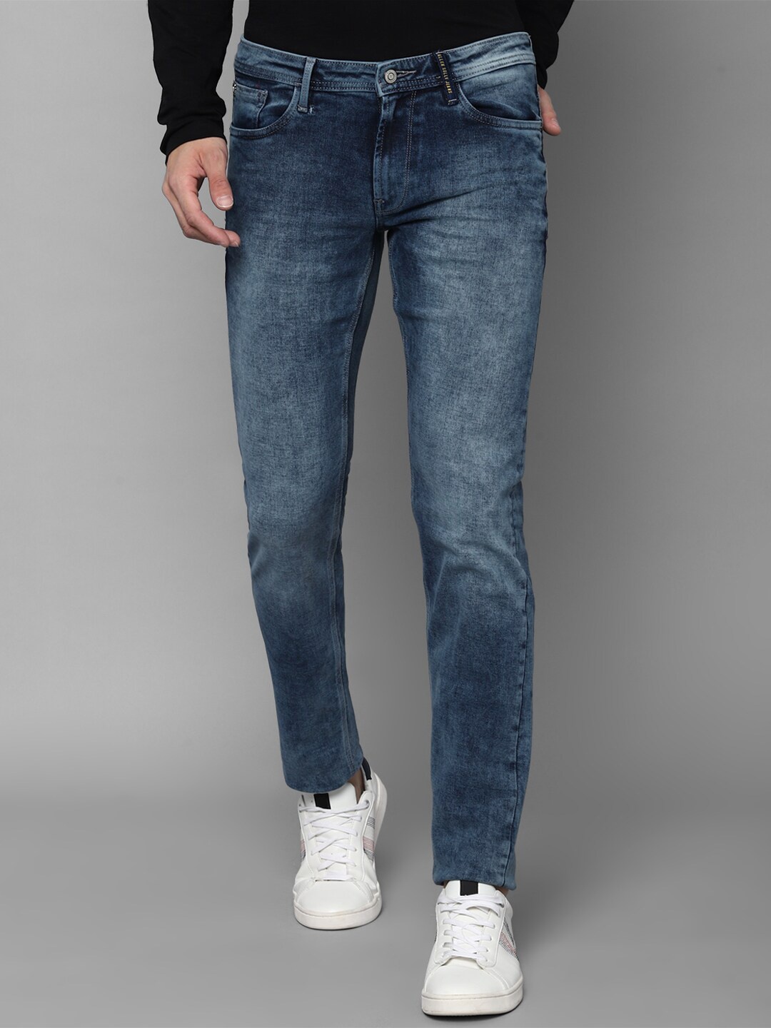 

Allen Solly Men Blue Skinny Fit Heavy Fade Jeans