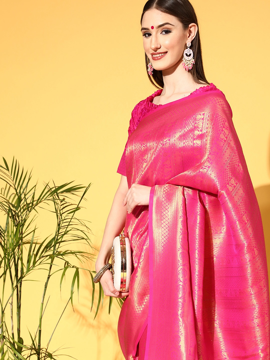 

Saree mall Pink & Golden Ethnic Motifs Silk Blend Sarees