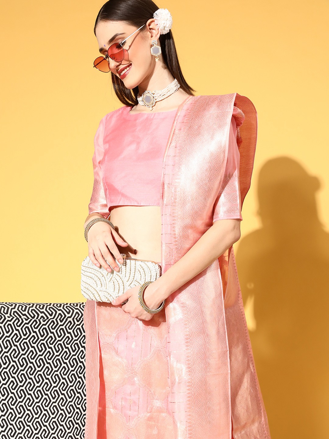 

Saree mall Pink & Golden Ethnic Motifs Silk Blend Sarees