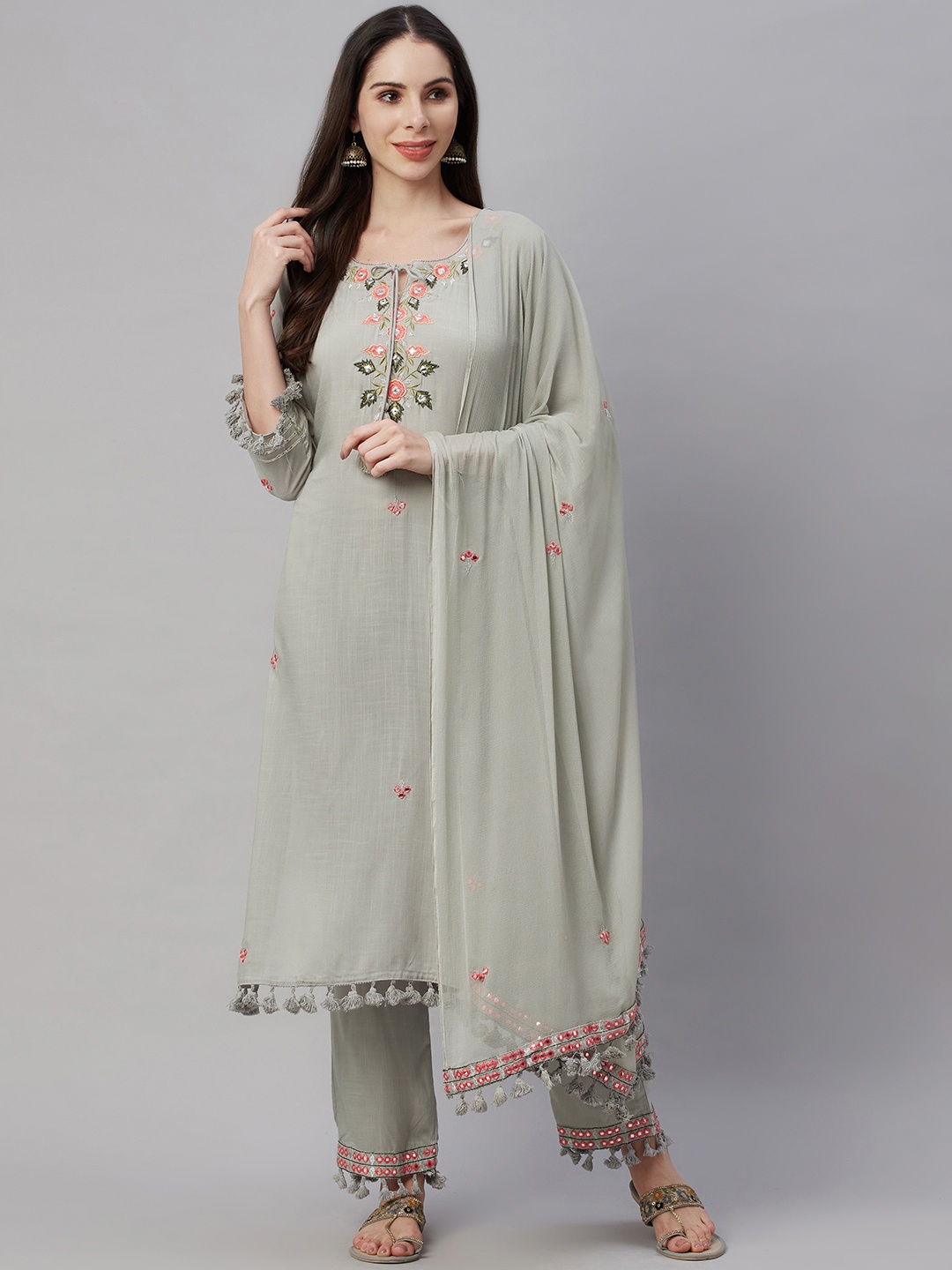 

AMIRAS INDIAN ETHNIC WEAR Women Grey Floral Yoke Design Kurta with Trousers & With Dupatta