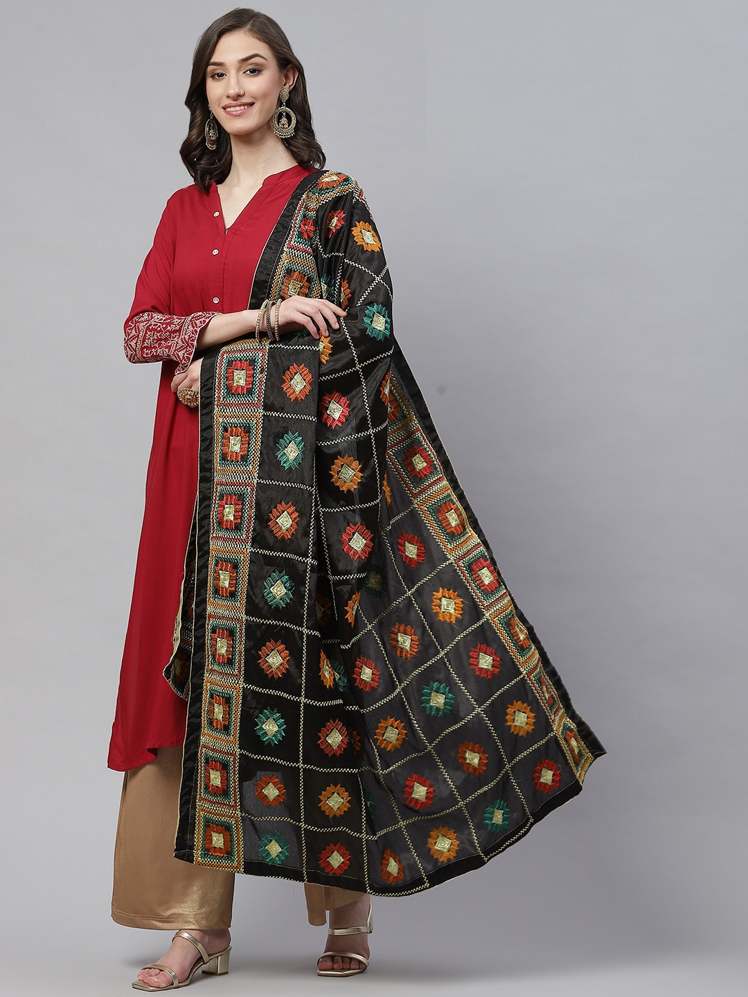 

WEAVERS VILLA Black Ethnic Motifs Embroidered Dupatta