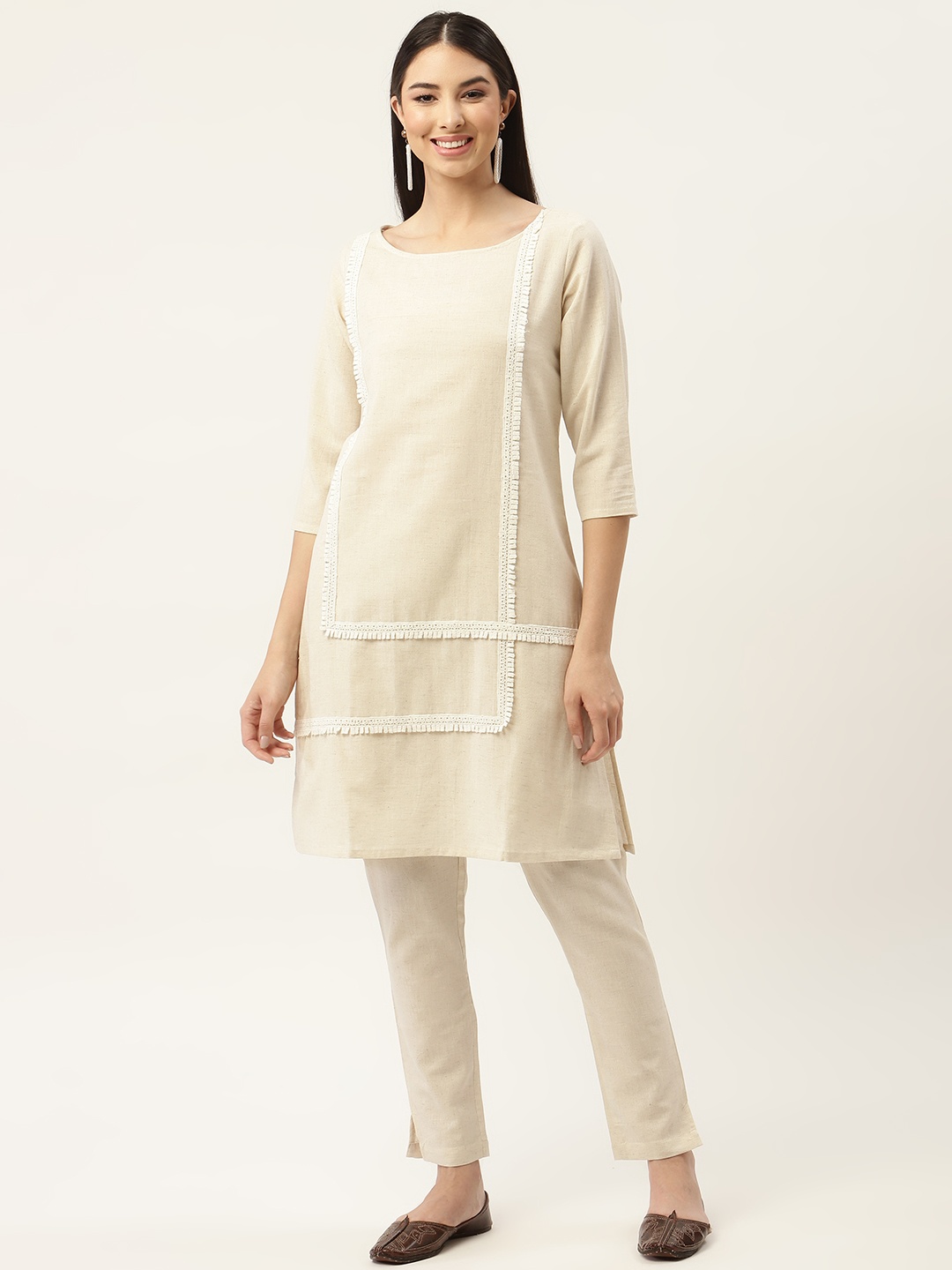 

FABNEST Women Cream-Coloured Lace Detail Pure Cotton Kurta with Trousers