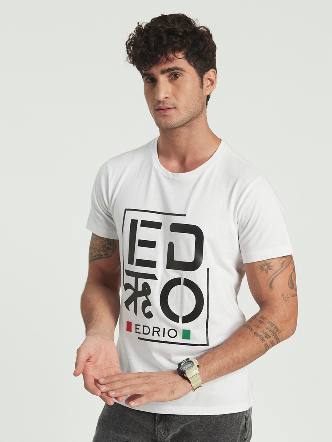 

EDRIO Men White Typography Printed Pure Cotton Outdoor T-shirt