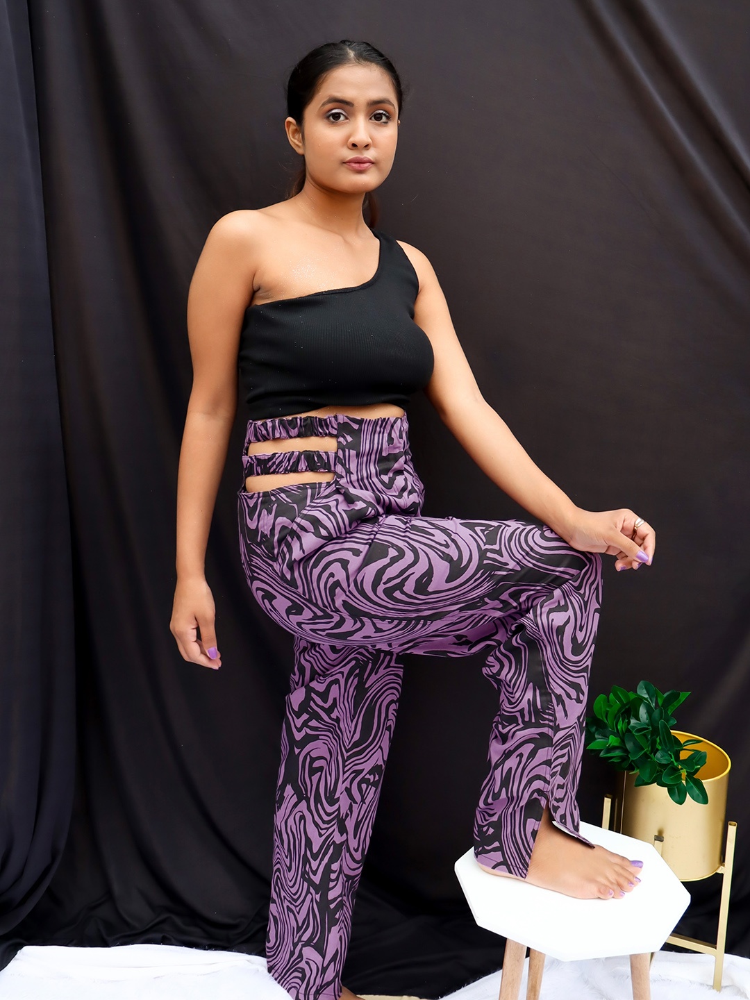 

STREET 9 Women Pretty Purple Solid Trousers