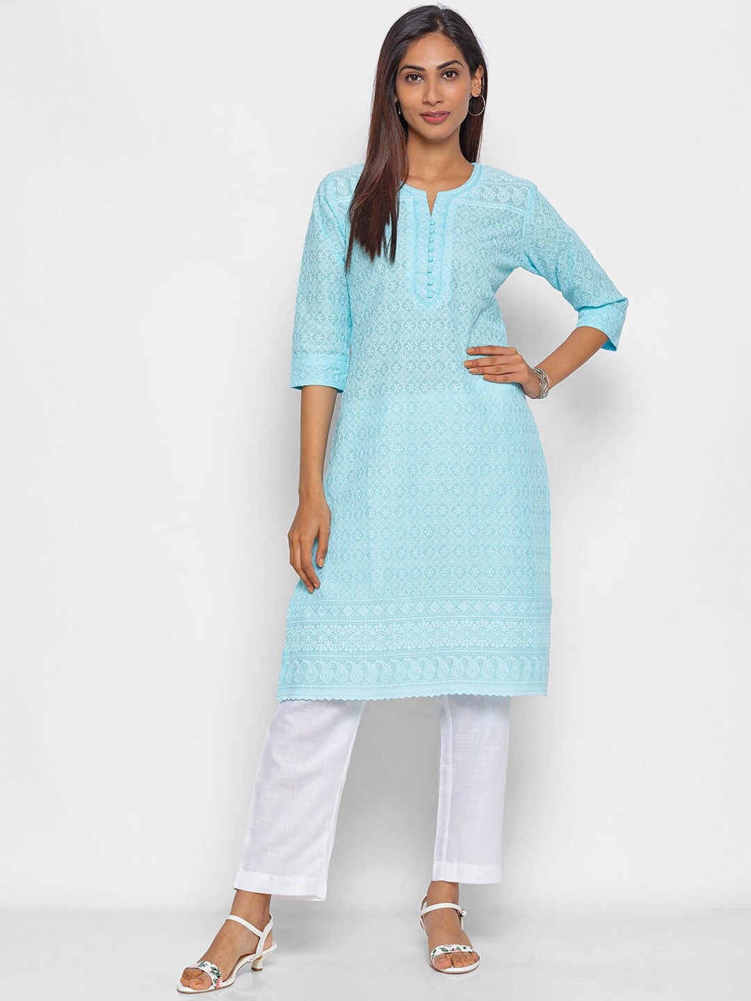 

ZOLA Women Turquoise Blue Embroidered Thread Work Kurta