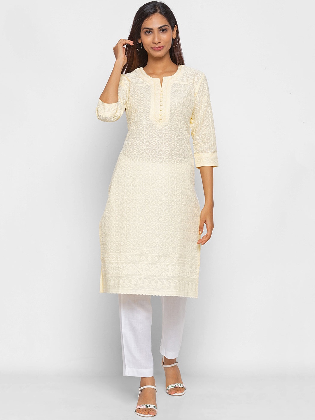 

ZOLA Women Yellow Geometric Embroidered Keyhole Neck Chikankari Kurta