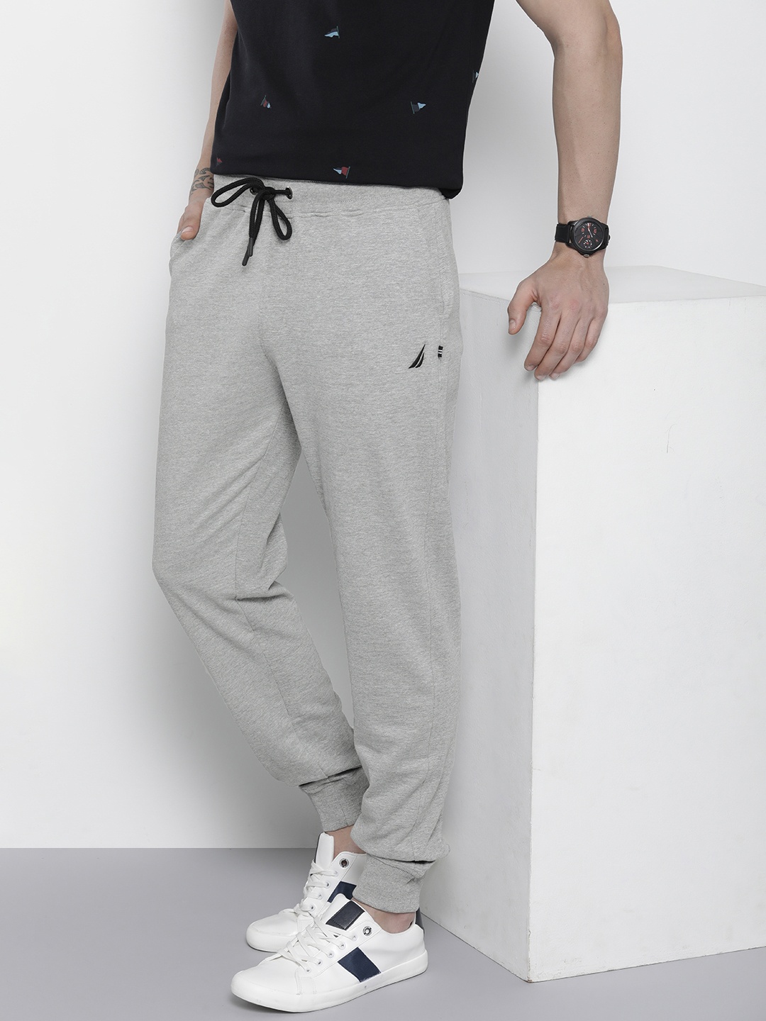 

Nautica Men Grey Solid Joggers