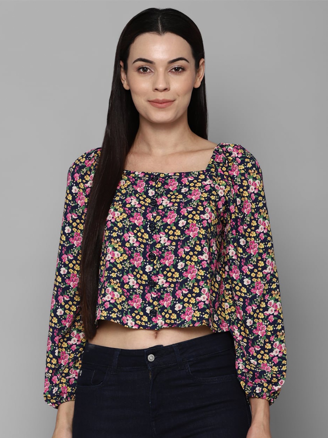

Allen Solly Woman Black & Pink Floral Print Crop Top