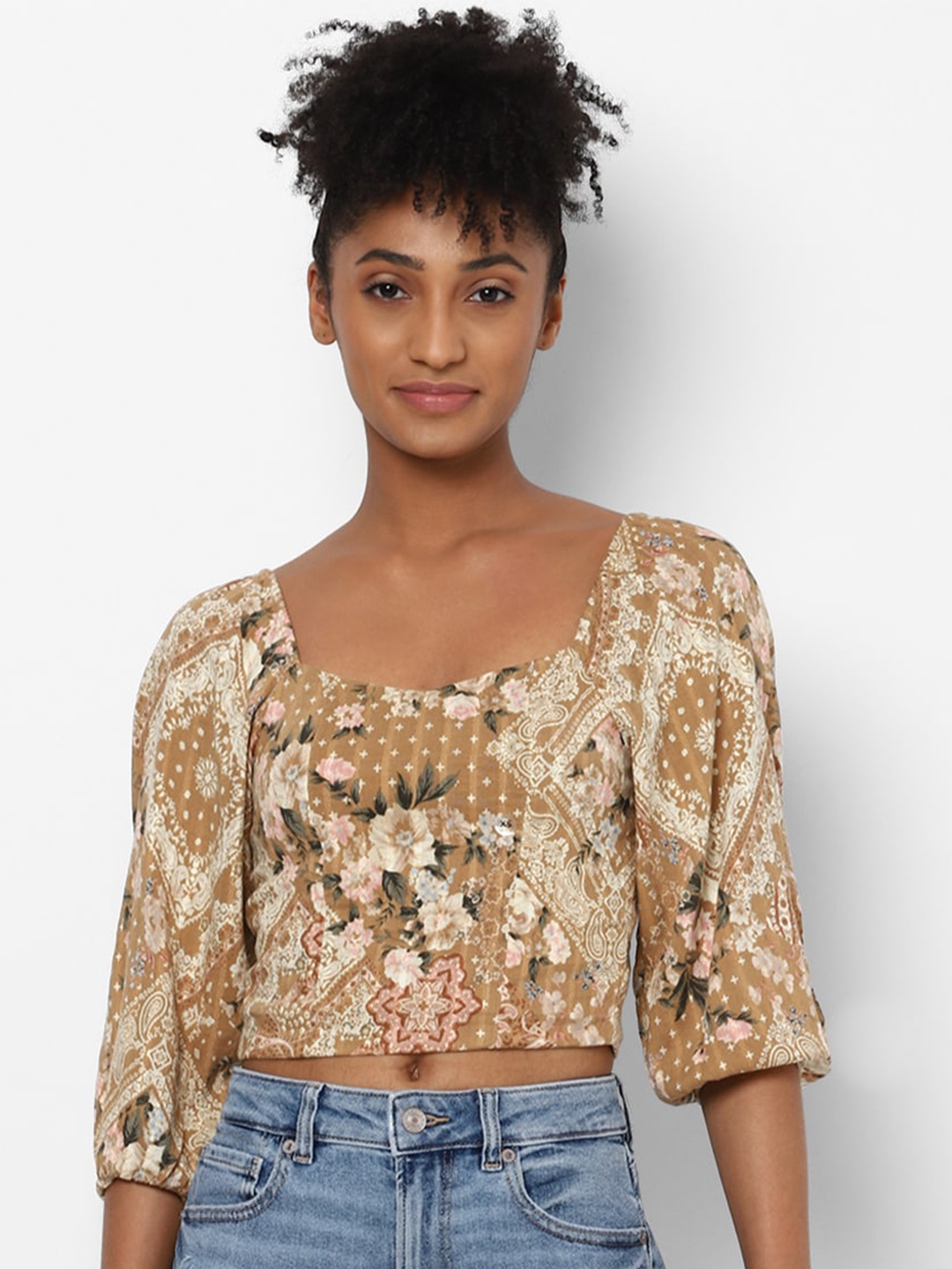 

American Eagle Outfitte Women Brown Floral print Crop Top