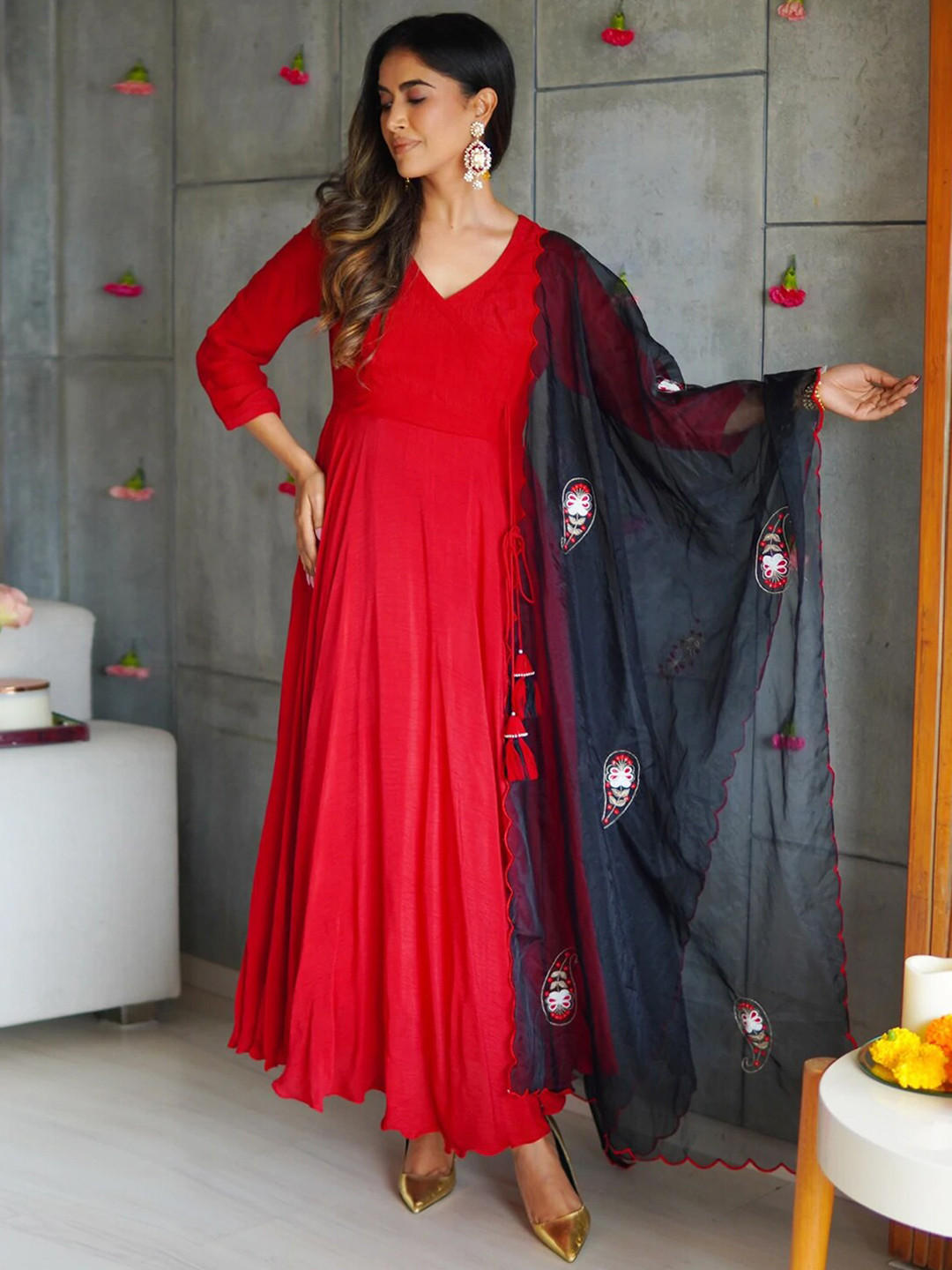 

Ambraee Women Red & Black Solid A-Line Cotton Kurta with Dupatta
