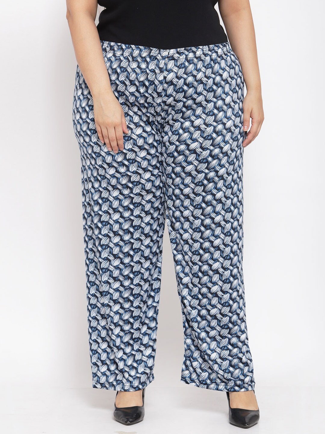 

KLOTTHE Women Blue & White Printed Palazzos