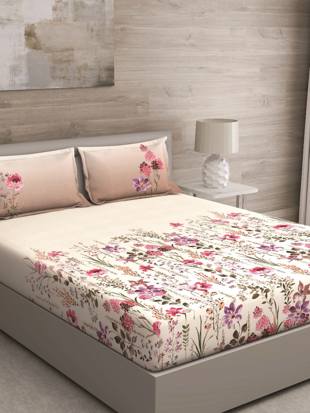 

GM Pink & Purple Floral 150 TC Queen Bedsheet with 2 Pillow Covers