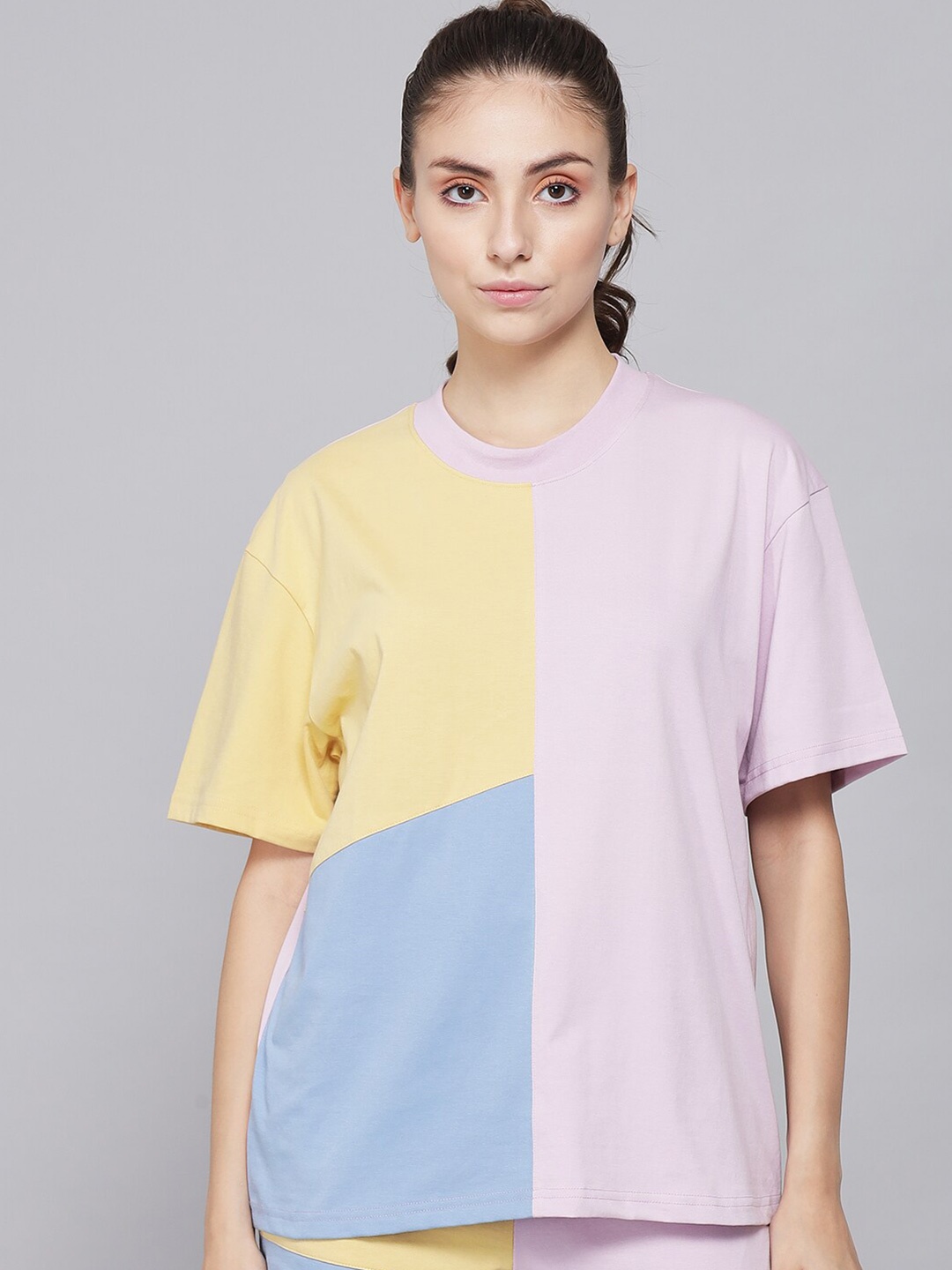 

GRIFFEL Women Lavender & Blue Colourblocked Drop-Shoulder Sleeves Oversized T-shirt