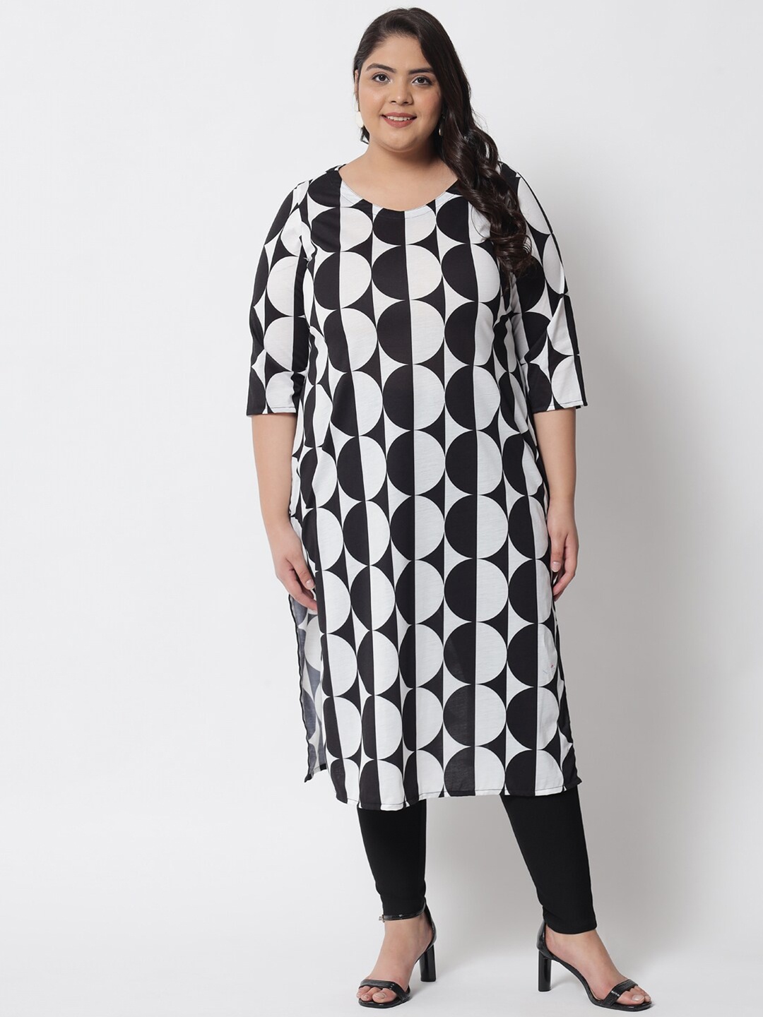 

Amydus Plus Size Women Black Geometric Printed Cotton Kurta