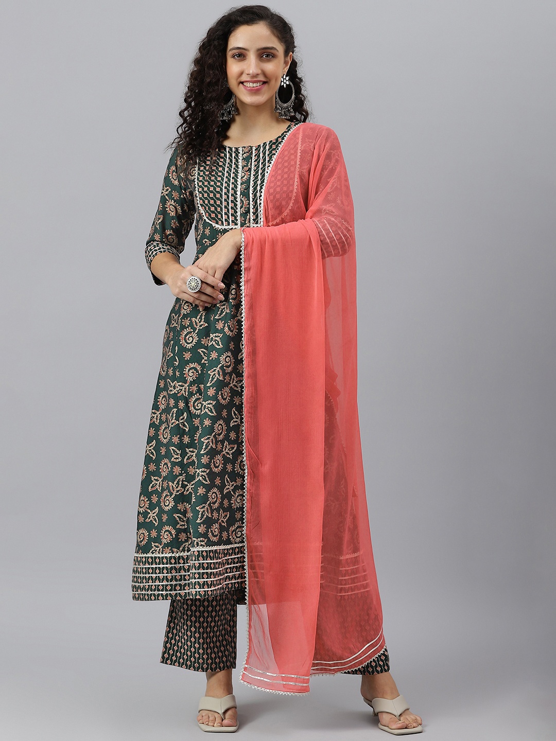 

V TRADITION Women Green Ethnic Motifs Printed Gotta Patti Kurta with Trousers & Dupatta