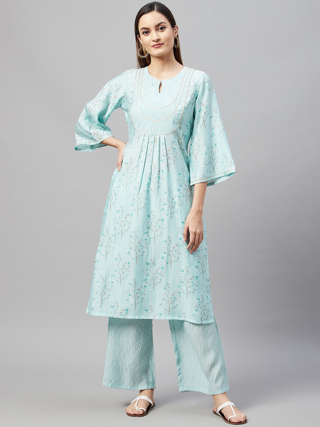 

V TRADITION Women Blue & White Floral Printed Gotta Patti Kurta with Palazzos