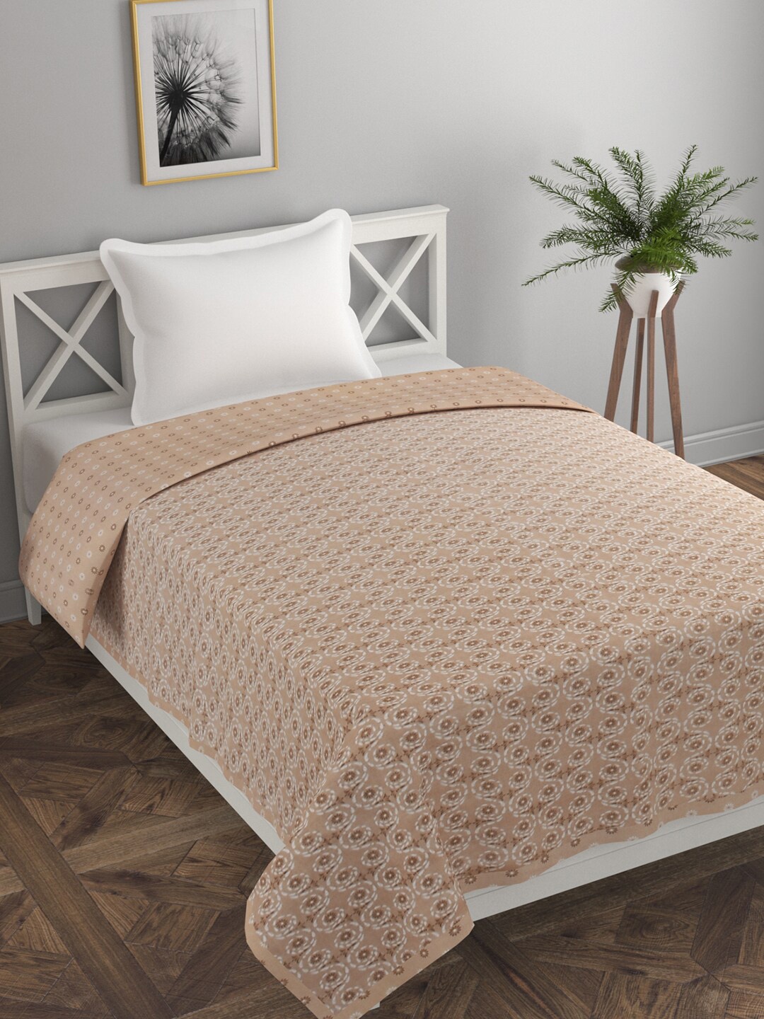 

Florida Peach-Coloured & White Floral AC Room 120 GSM Single Bed Dohar