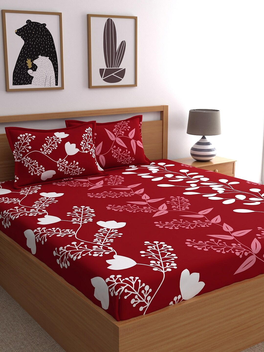 

Home Ecstasy Red & White Floral 140 TC King Cotton Bedsheet with 2 Pillow Covers