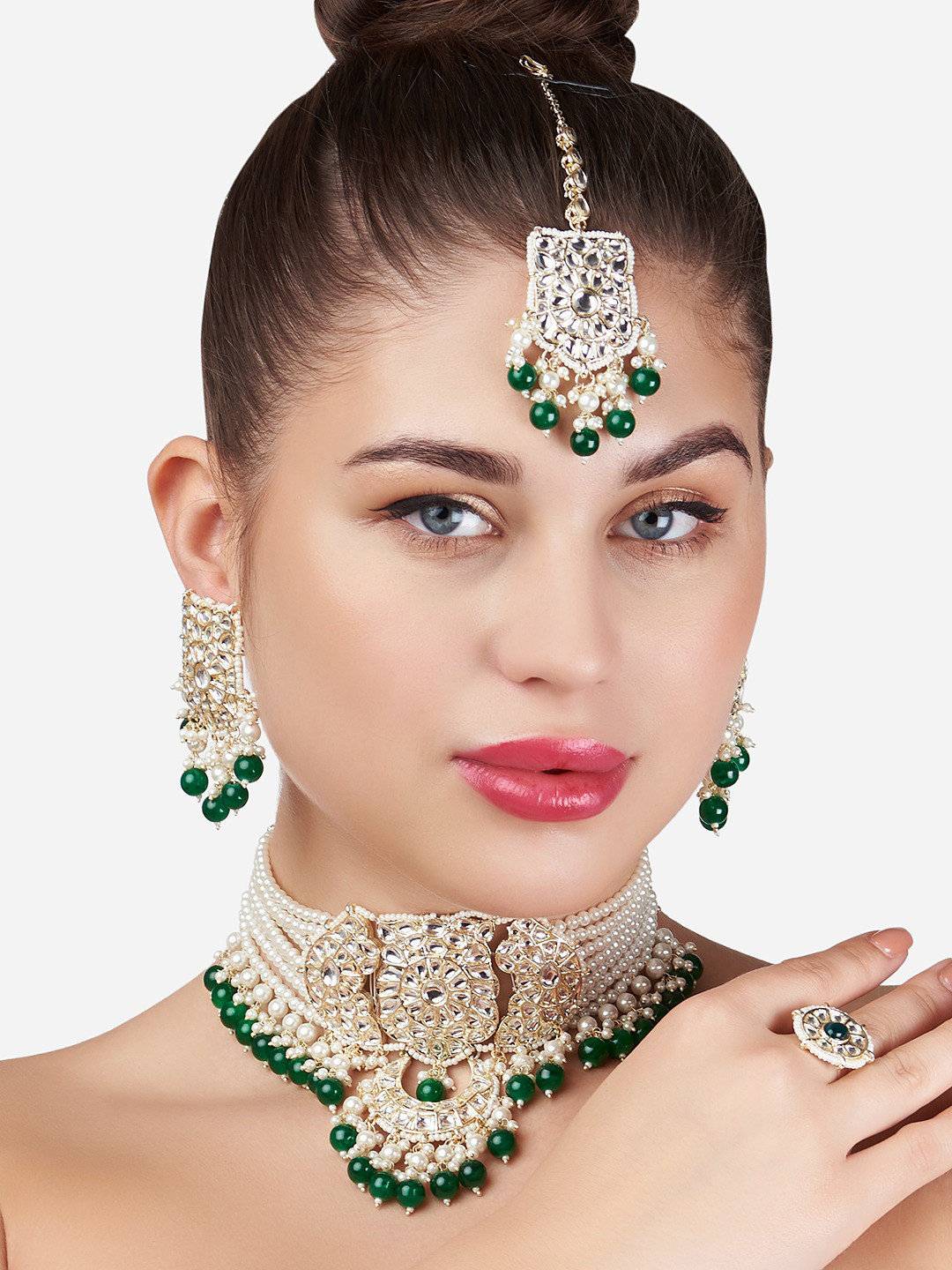 

Zaveri Pearls Gold-Plated Green & White Kundan Studded Jewellery Set