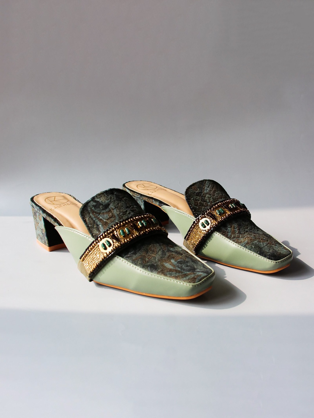 

KALTHEOS Green & Black Colourblocked Suede Party Block Mules
