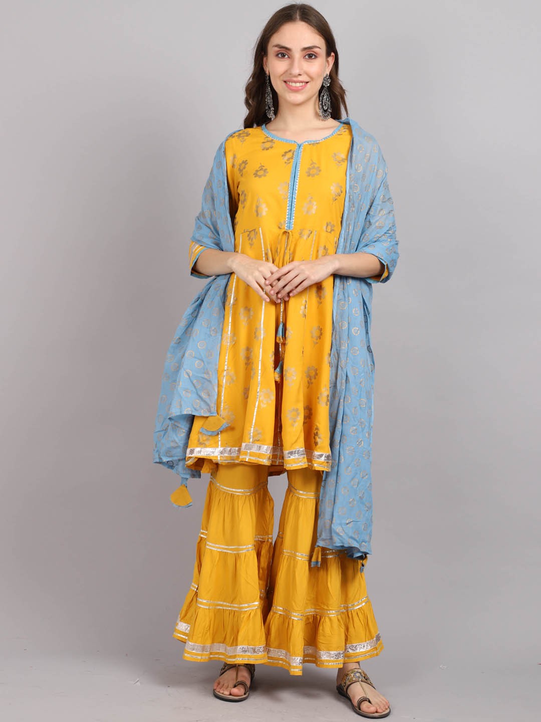 

Roly Poly Women Yellow Floral Printed Printed Gotta Patti Pure Cotton Kurta Set