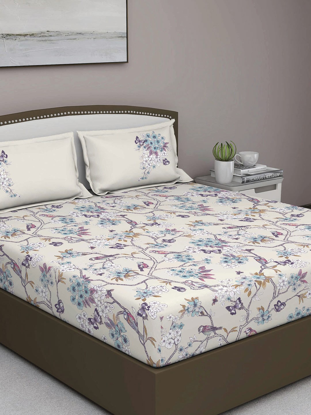 

GM Grey & Blue Floral 180 TC Queen Bedsheet with 2 Pillow Covers