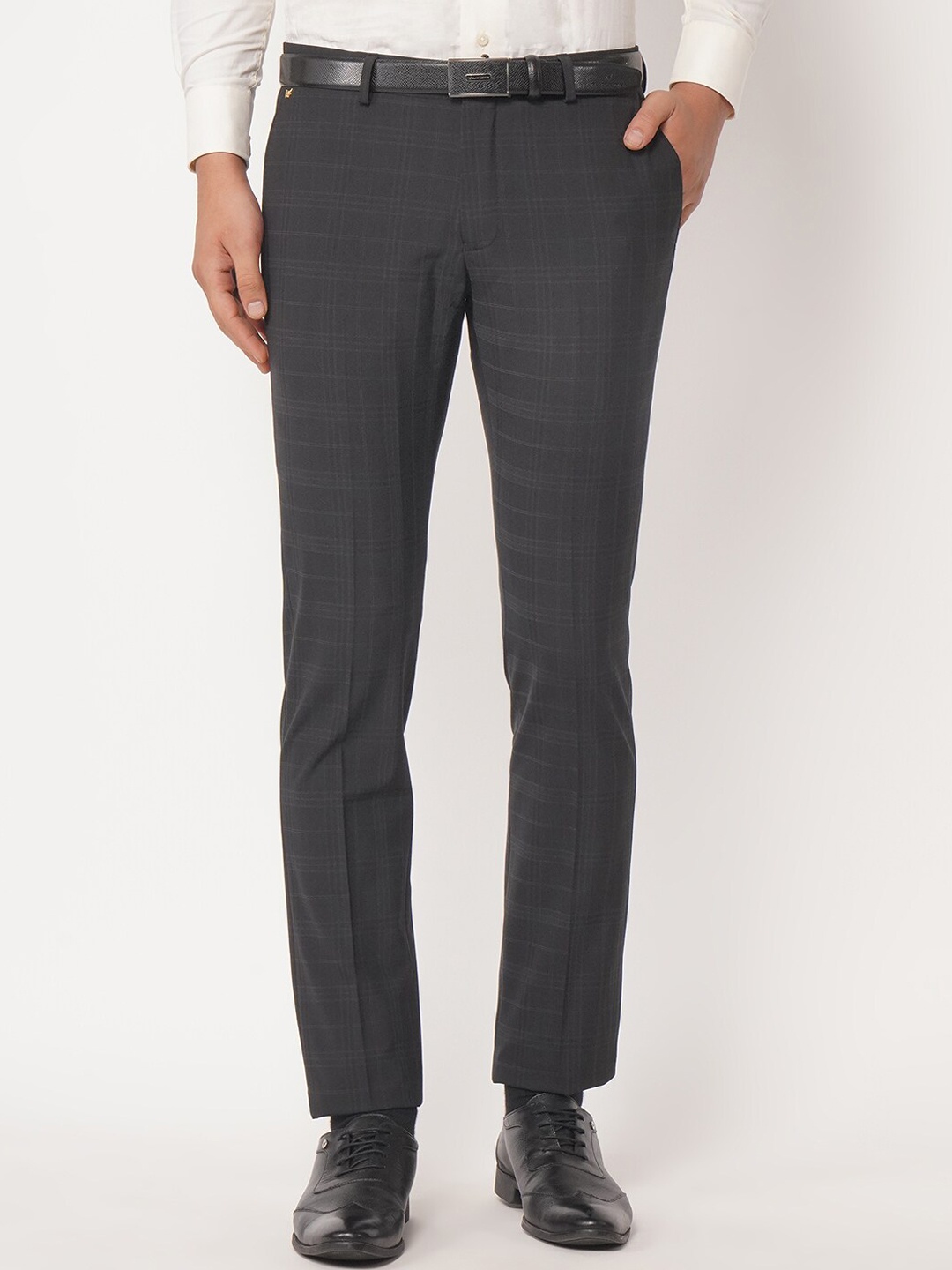 

Blackberrys Men Black Checked B-95 Slim Fit Trousers