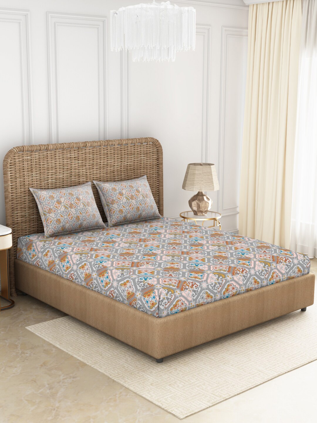 

SPACES Yellow & White Geometric 144 TC King Bedsheet with 2 Pillow Covers