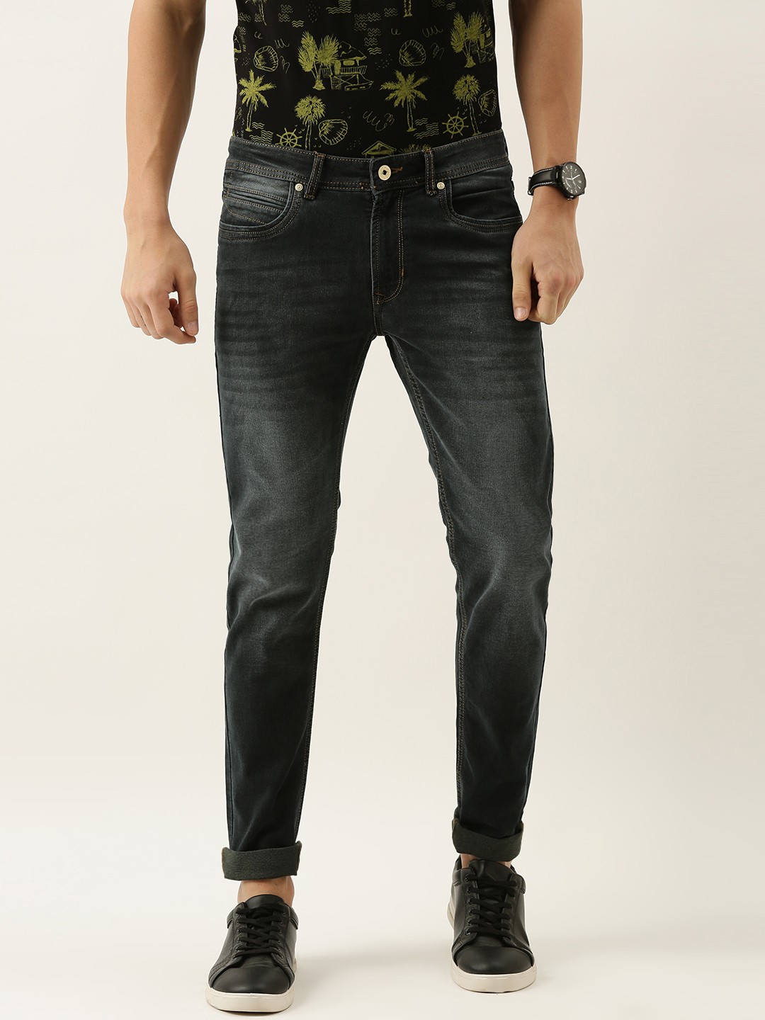 

Peter England Casuals Men Black Slim Fit Mid-Rise Light Fade Stretchable Jeans