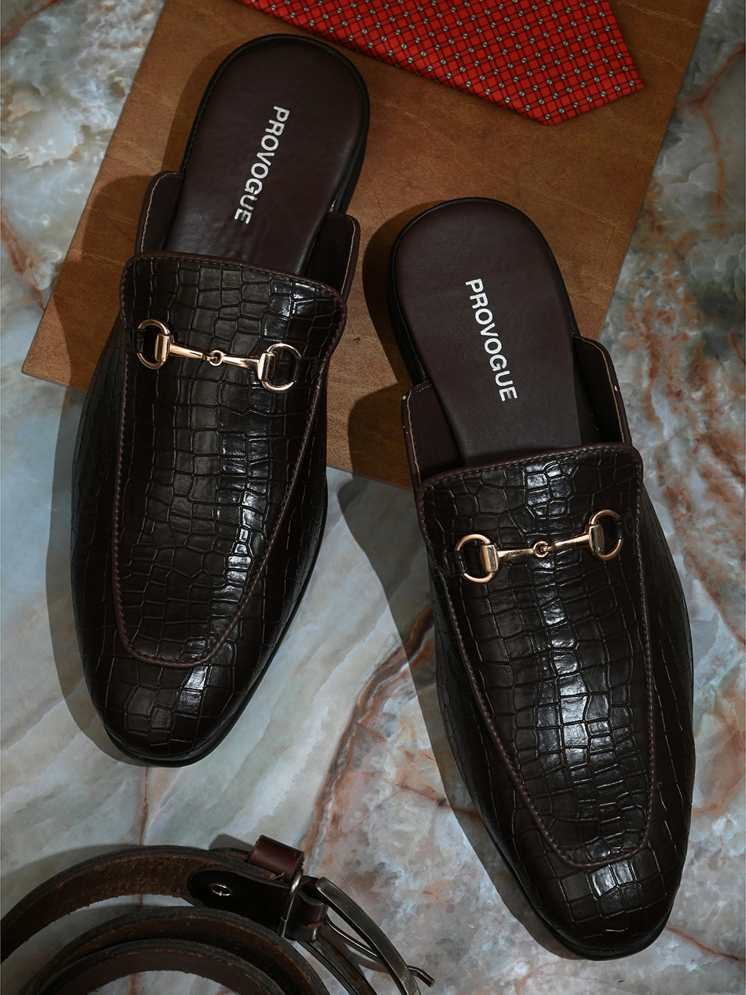 

El Paso Men Brown Textured Mules