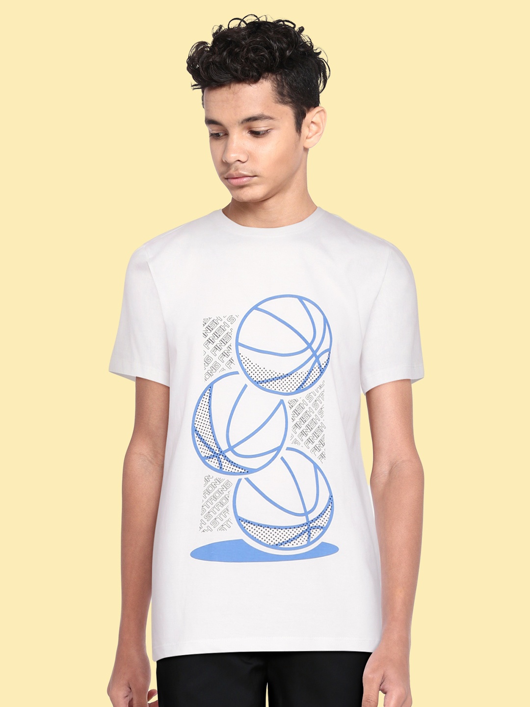

HRX By Hrithik Roshan Active U-17 Boys White Bio-Wash Brand Carrier Tshirts