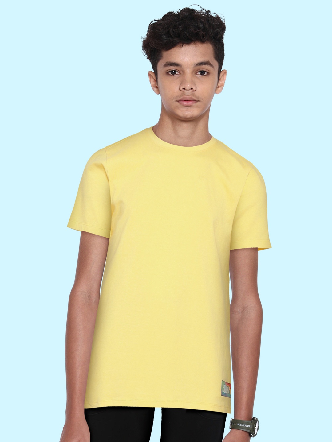 

HRX By Hrithik Roshan Lifestyle U-17 Boys Yellow Bio-Wash Brand Carrier T-shirts