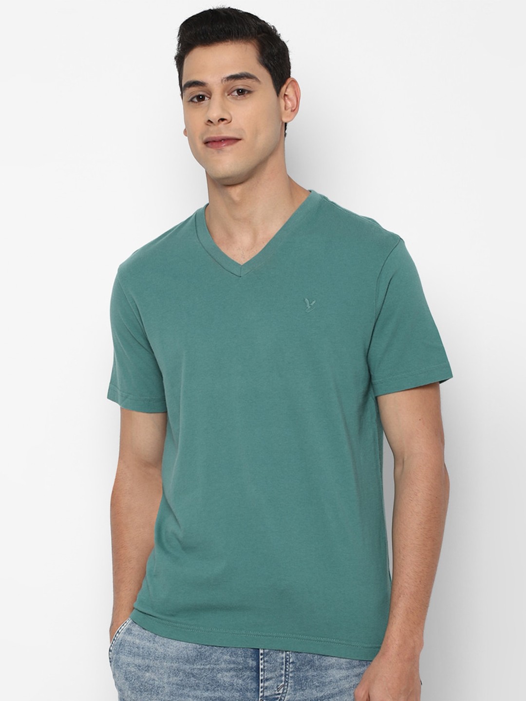 

AMERICAN EAGLE OUTFITTERS Men Green V-Neck T-shirt