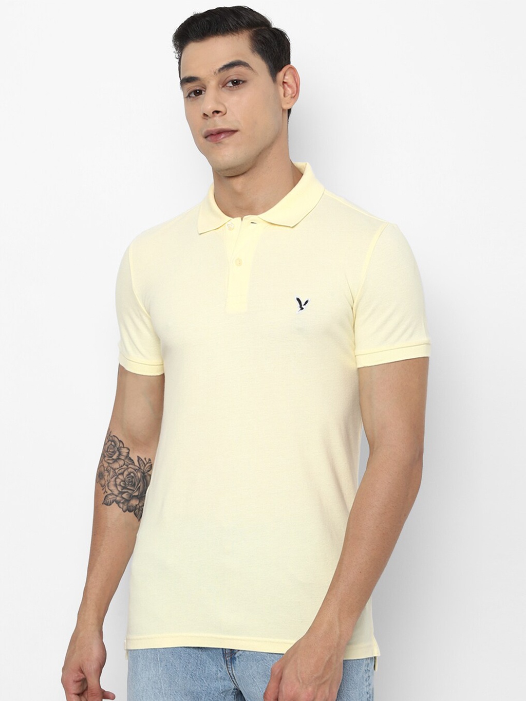 

AMERICAN EAGLE OUTFITTERS Men Yellow Polo Collar Slim Fit T-shirt