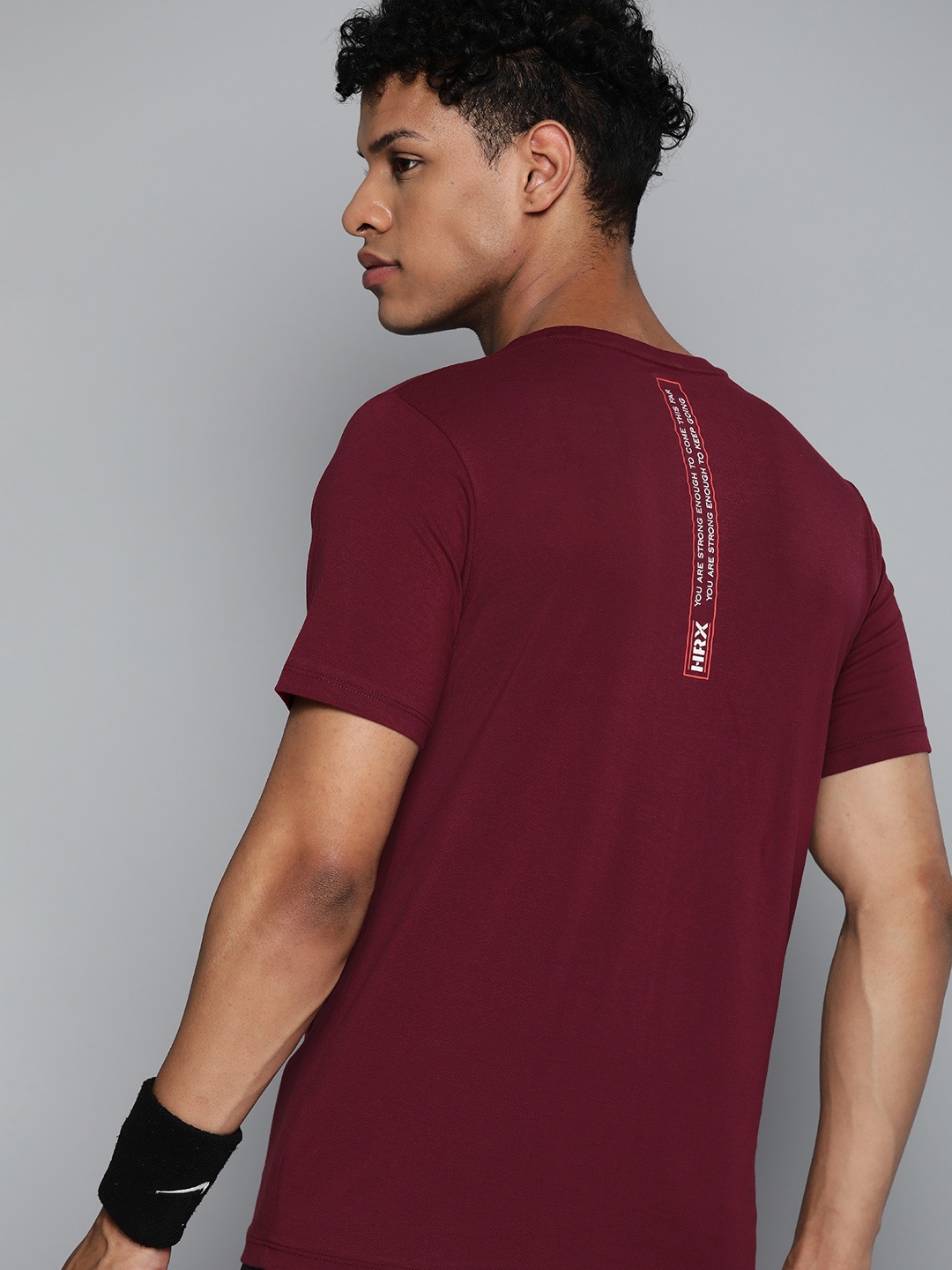 

HRX By Hrithik Roshan Training Antimicrobial Brand Carrier T-shirt, Maroon