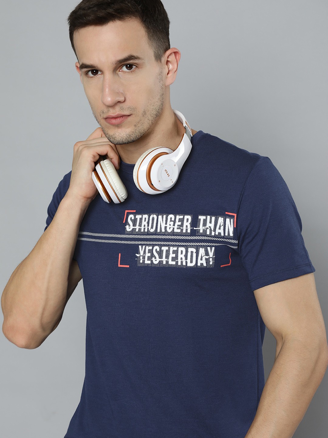 

HRX By Hrithik Roshan Lifestyle Men Medieval Blue Bio-Wash Brand Carrier Tshirt, Navy blue