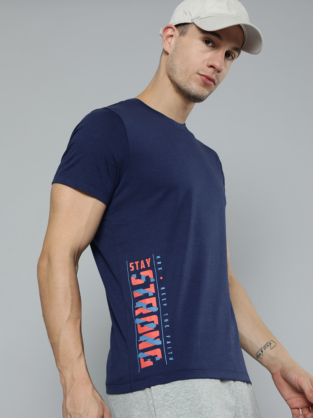 

HRX By Hrithik Roshan Lifestyle Men Medieval Blue Bio-Wash Brand Carrier Tshirt, Navy blue