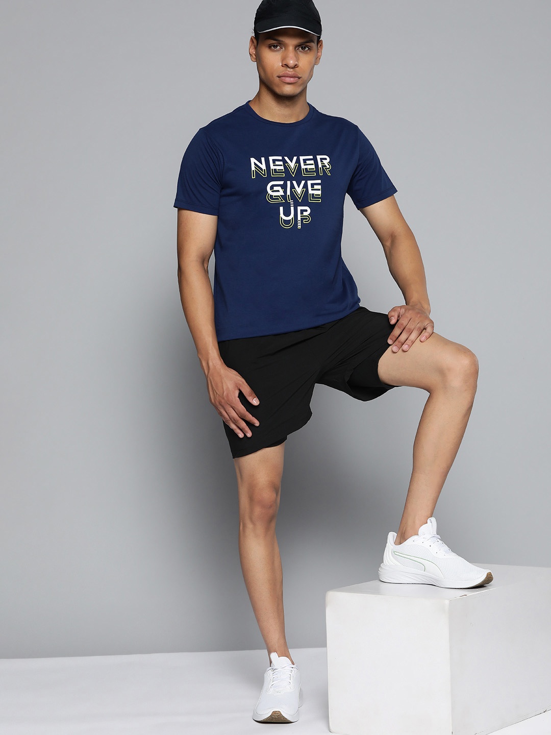 

HRX by Hrithik Roshan Rapid-Dry Typography Printed Training T-shirt, Navy blue