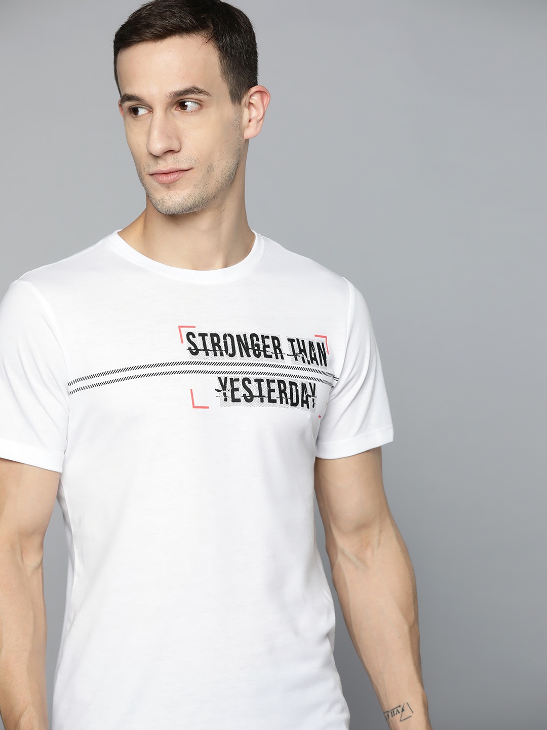 

HRX By Hrithik Roshan Lifestyle Men Optic White Bio-Wash Brand Carrier T-shirts