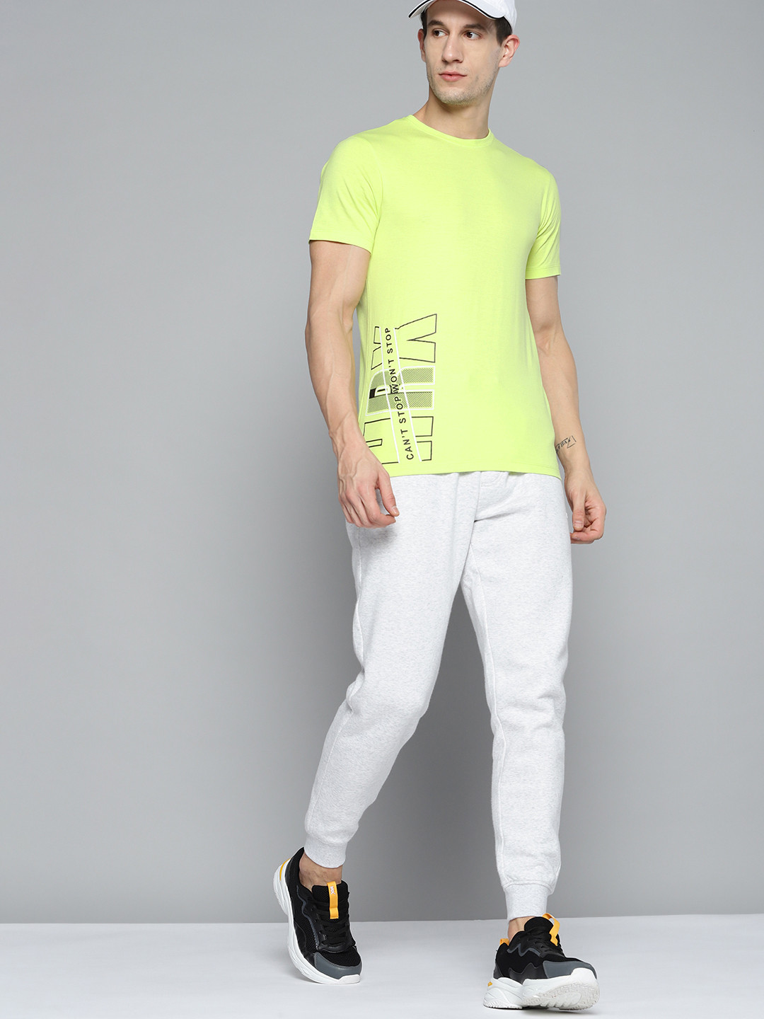 

HRX By Hrithik Roshan Lifestyle Men Sulphur Spring Bio-Wash Brand carrier Tshirts, Lime green