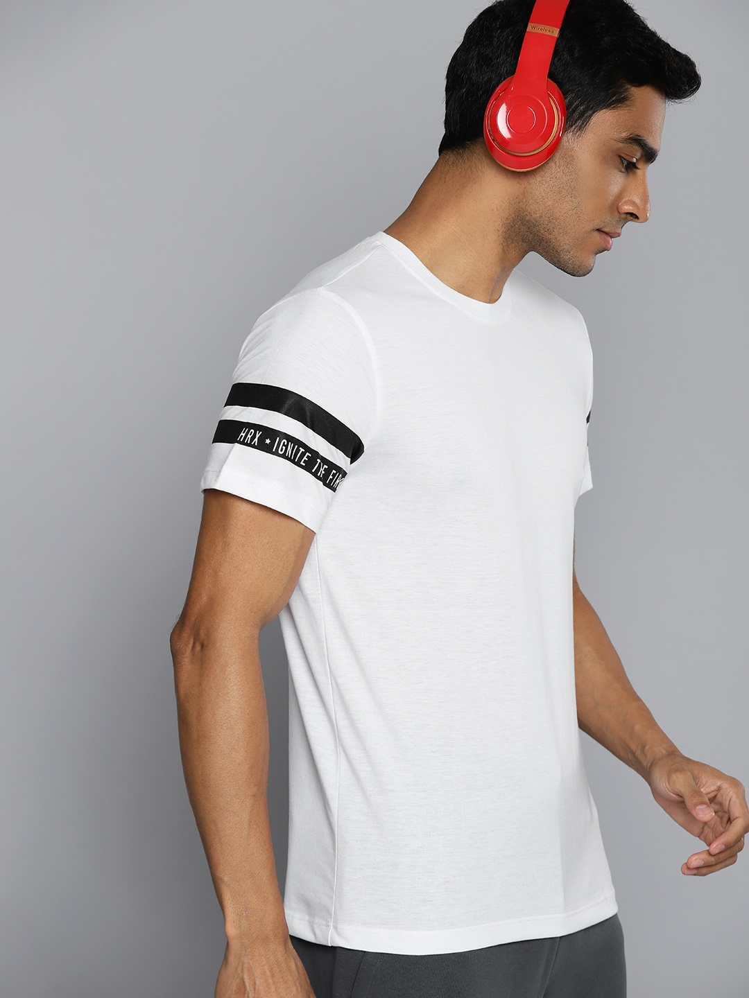 

HRX By Hrithik Roshan Lifestyle Men Optic White Bio-Wash Brand carrier Tshirt