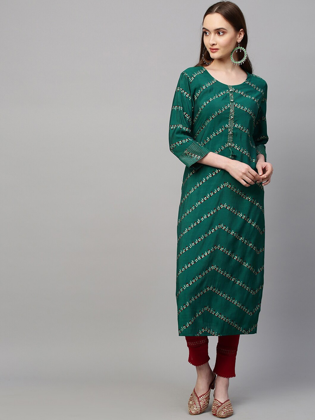 

FASHOR Women Green Bandhani Printed Gotta Patti Kurta